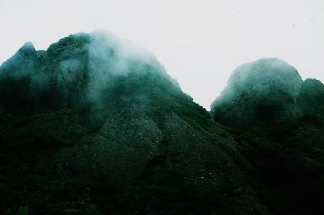 摩利支岳と大日岳