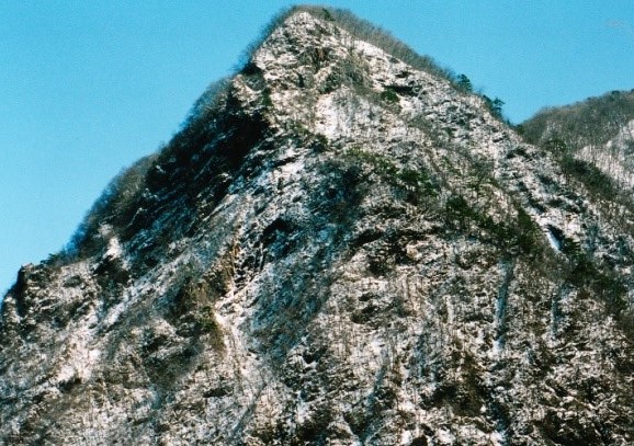 １０００ｍ程の山とは思えない御場山