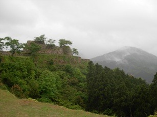 天空の城『和製のマチュピチュ』｜竹田城　古城山（兵庫）