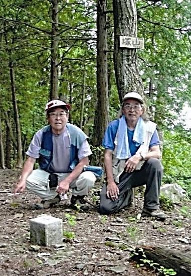 塚山・山頂にて