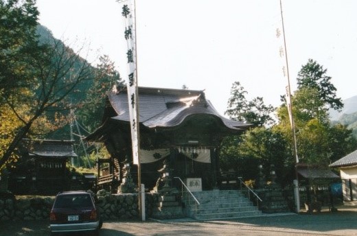 河原沢に有る龍頭神社里宮