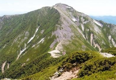 常念岳・常念乗越・常念小屋が見えて来た